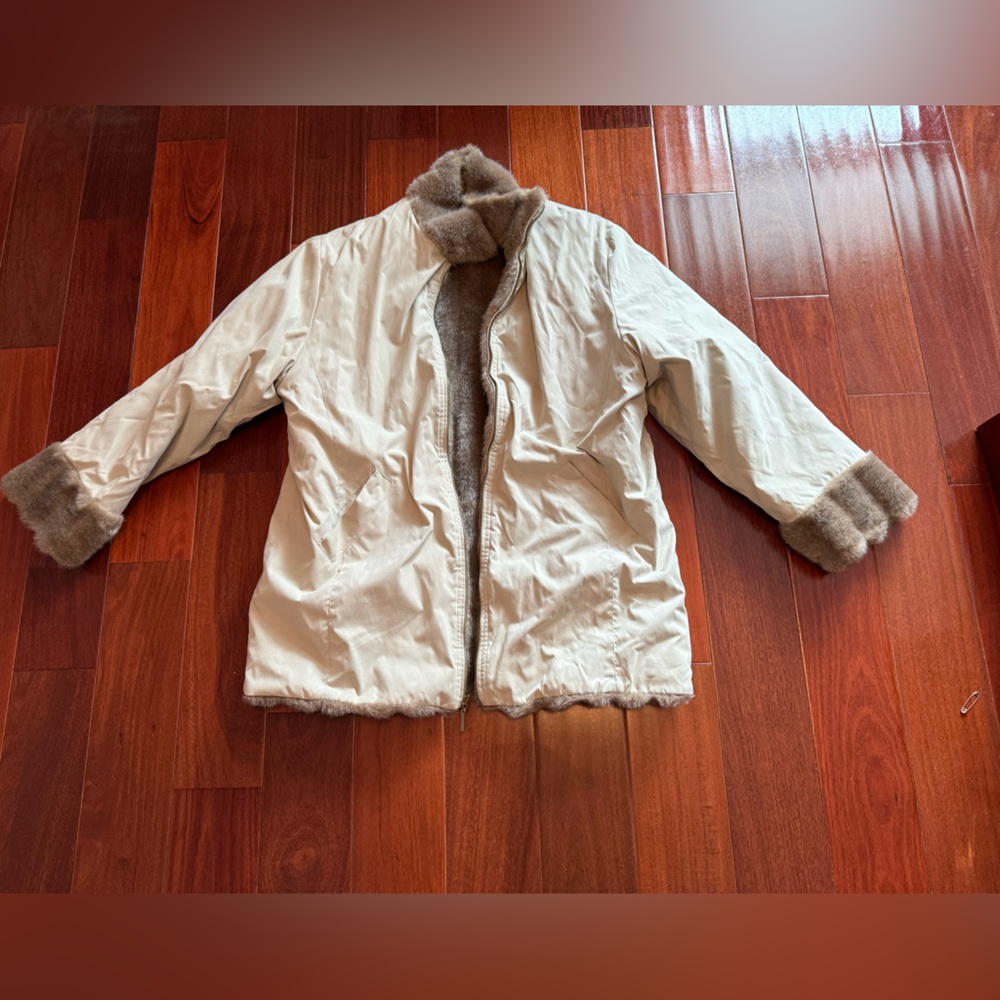 Women’s Large Faux Fur Tan Coat Reversible with Water resistant liner Atelier - Picture 4 of 9